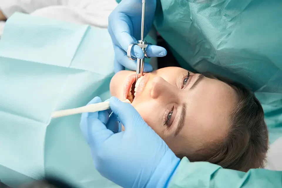 woman-receiving-dental-treatment-in-dentist-office When Root Canal Etobicoke Makes the Most Sense